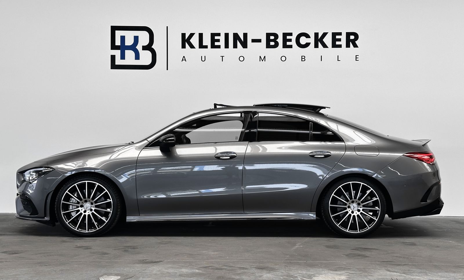 Mercedes-Benz CLA 35 AMG 4M - Samsaru's Car Outlet