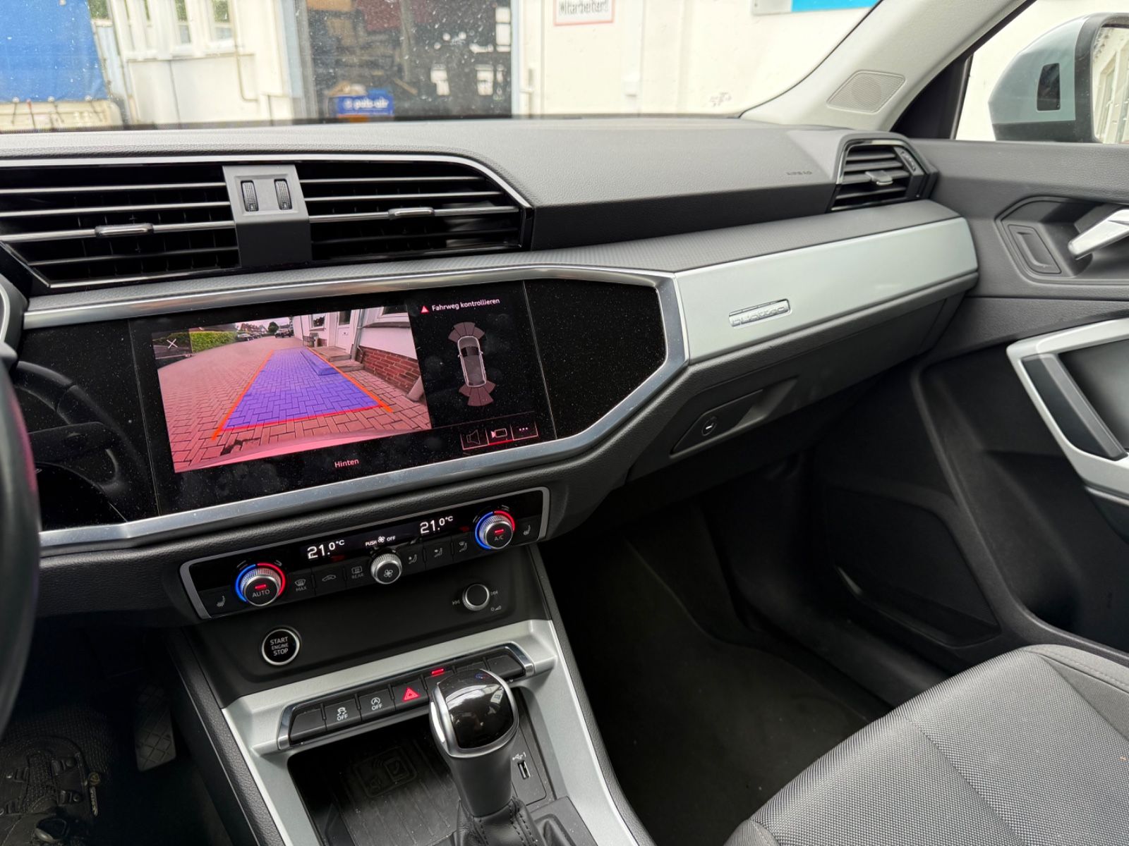 Audi Q3 35 TDI quattro - Samsaru's Car Outlet