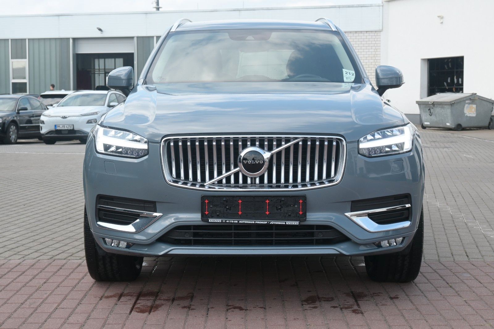 Volvo XC90 B5 Inscrip. AWD - Samsaru's Car Outlet