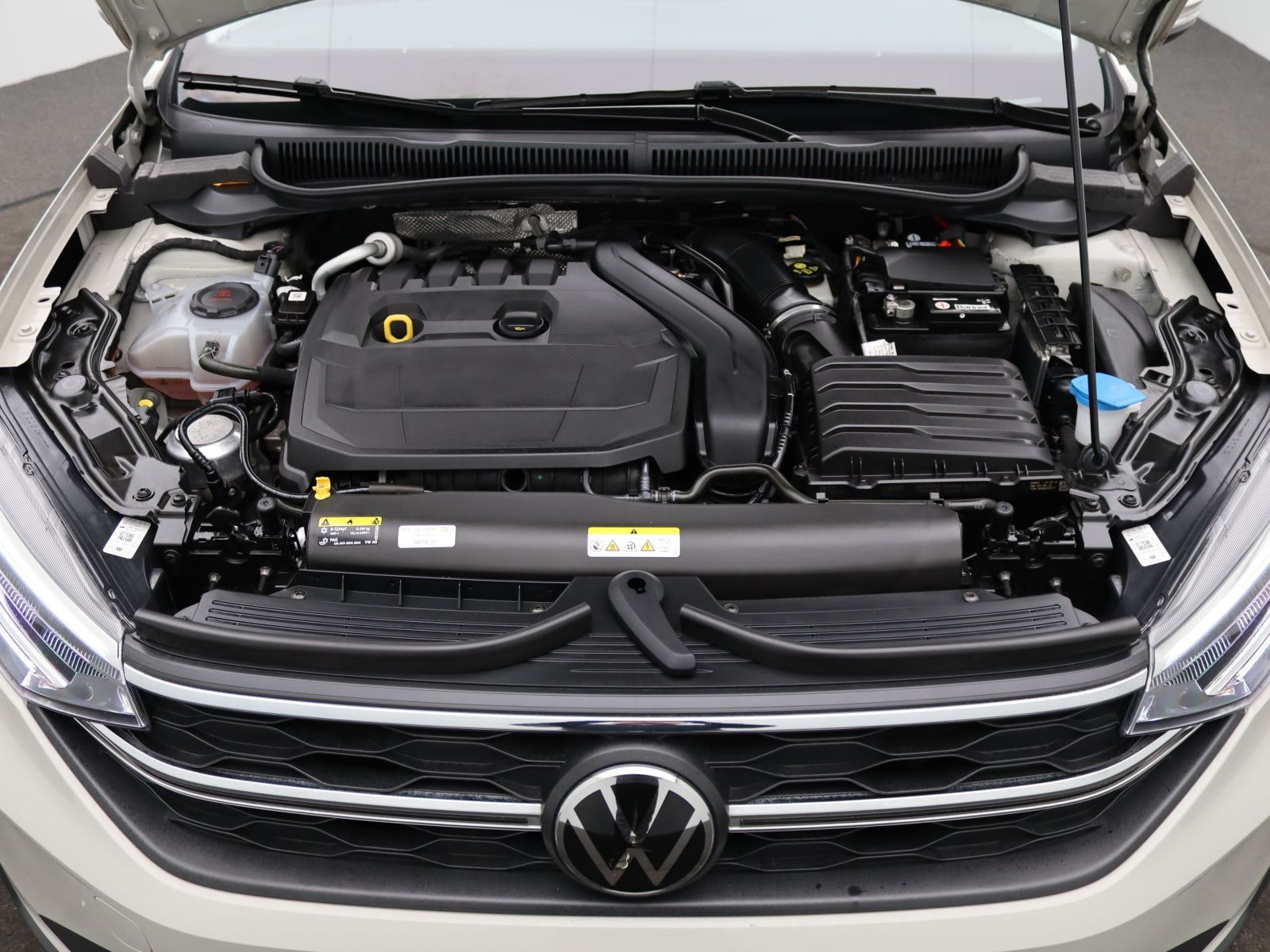 Volkswagen Taigo Style 1.5 TSI DSG - Samsaru's Car Outlet