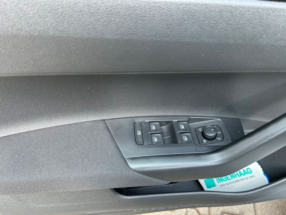 Volkswagen Taigo Life 1.0 TSI - Samsaru's Car Outlet