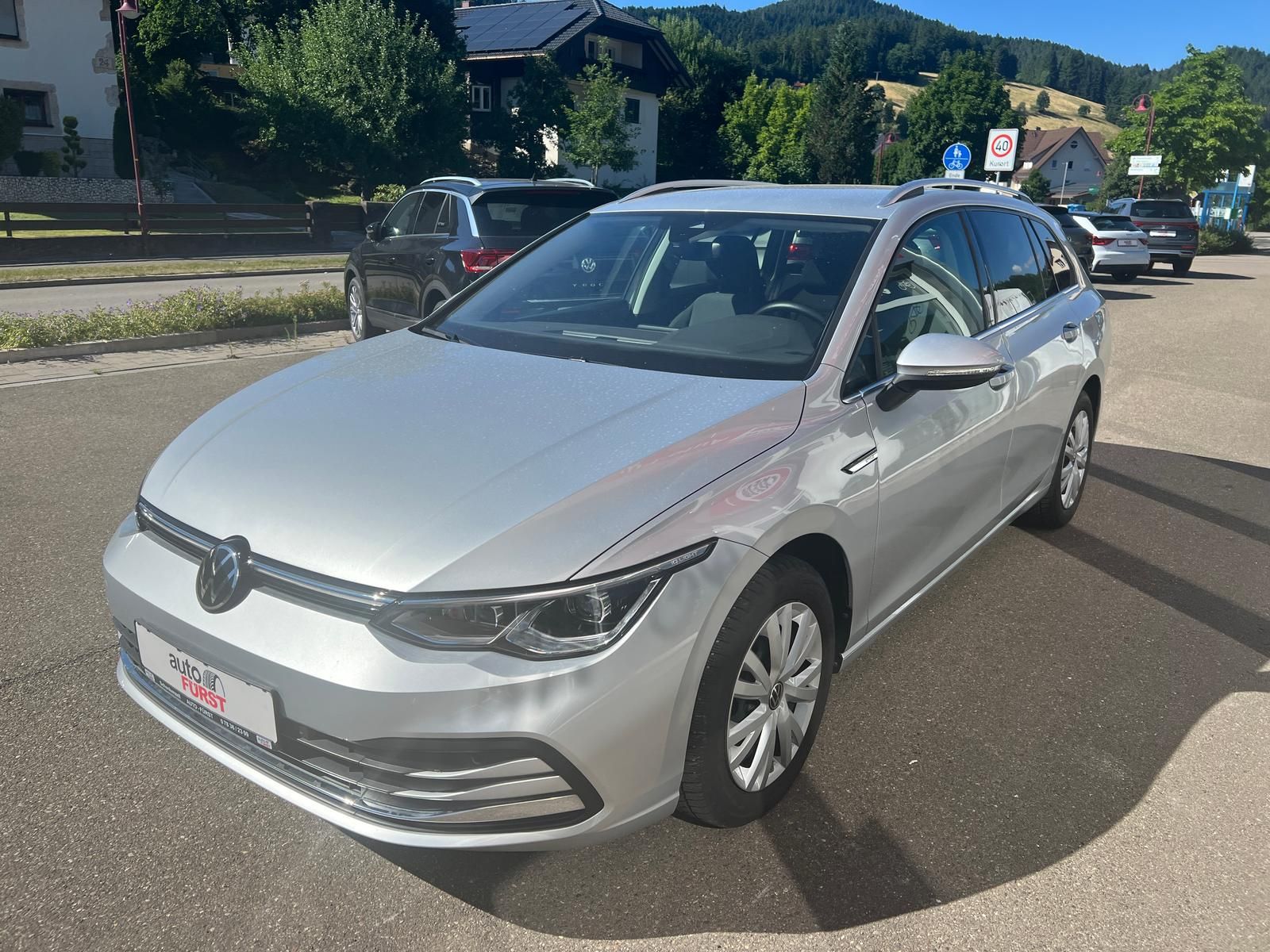 Volkswagen Golf 2.0 TSI Style 4Motion - Samsaru's Car Outlet