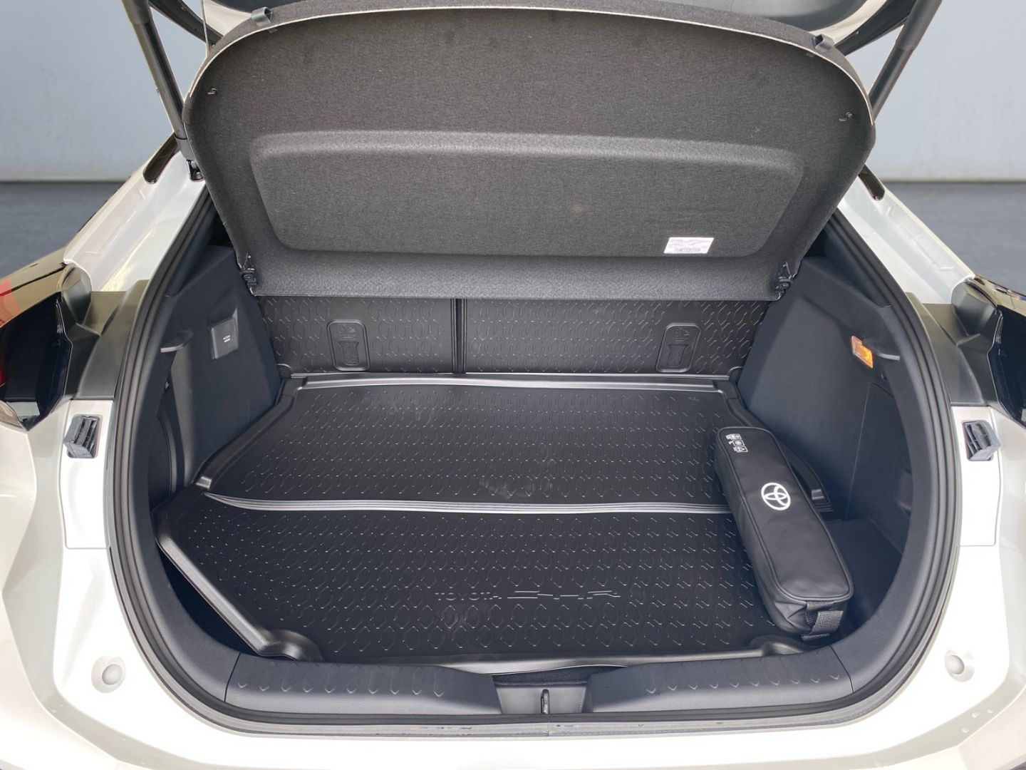 Toyota C-HR 2.0 Plug-in-Hybrid GR Sport *LED*ACC*JBL*CA