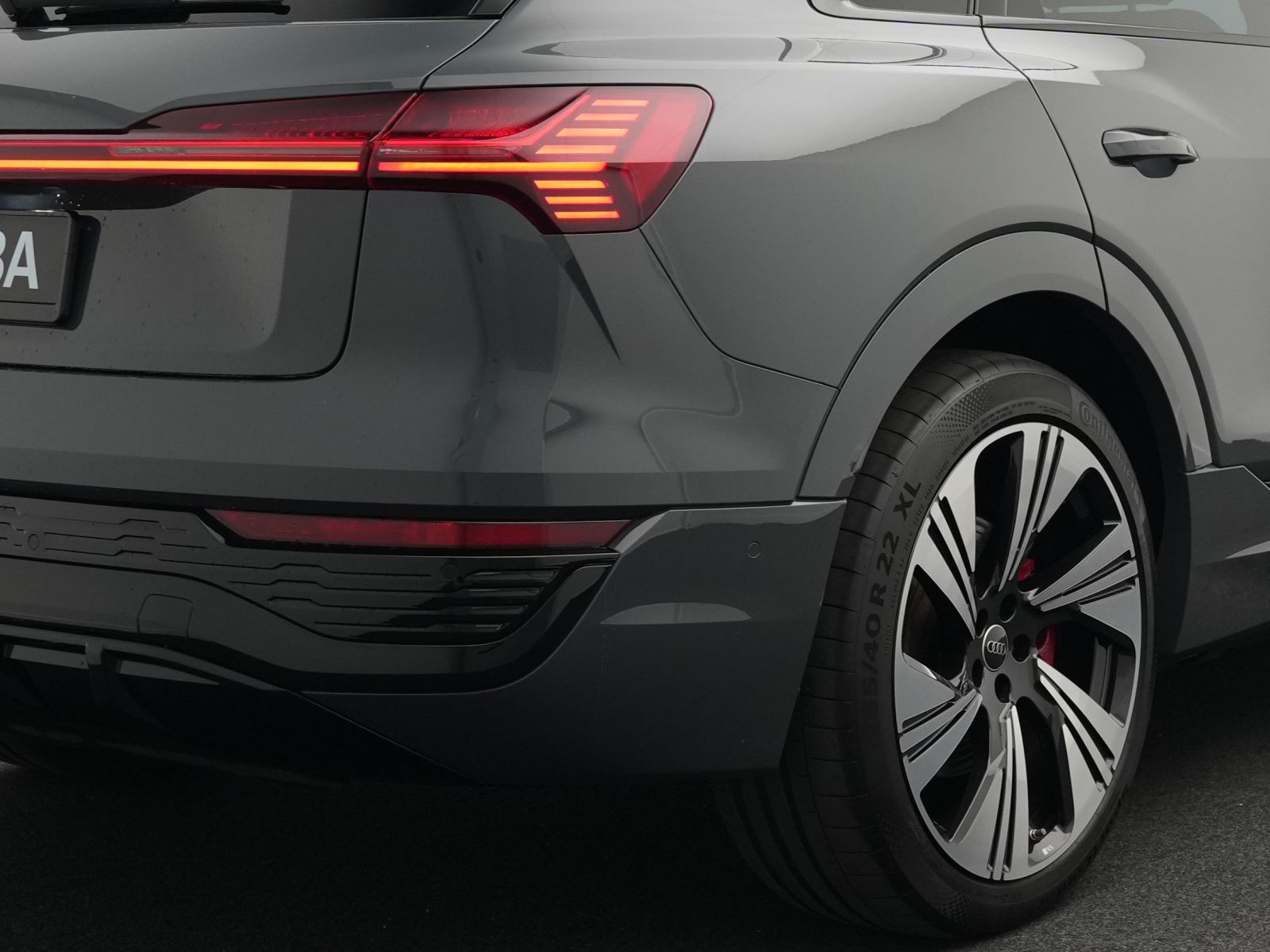 Audi Q8 e-tron 50 quattro 2x S line*Opt.schw*PANO*AHK