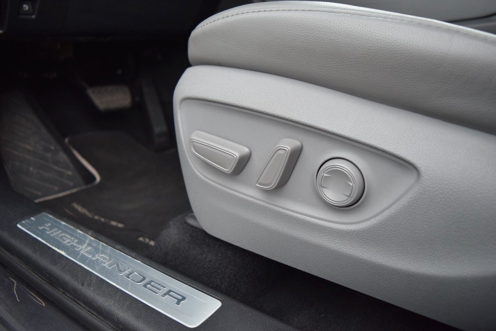 Toyota Highlander Hybrid Executive