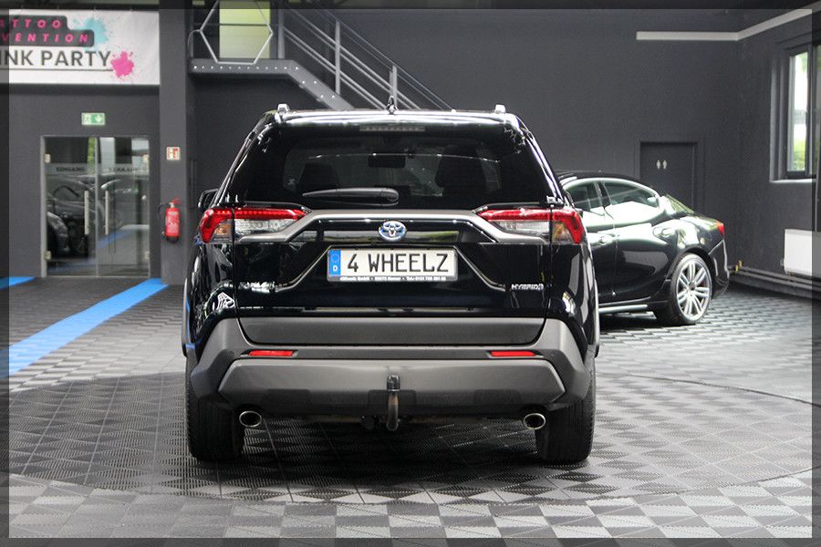 Toyota RAV 4 2.5 Hybrid Lounge AWD - Samsaru's Car Outlet