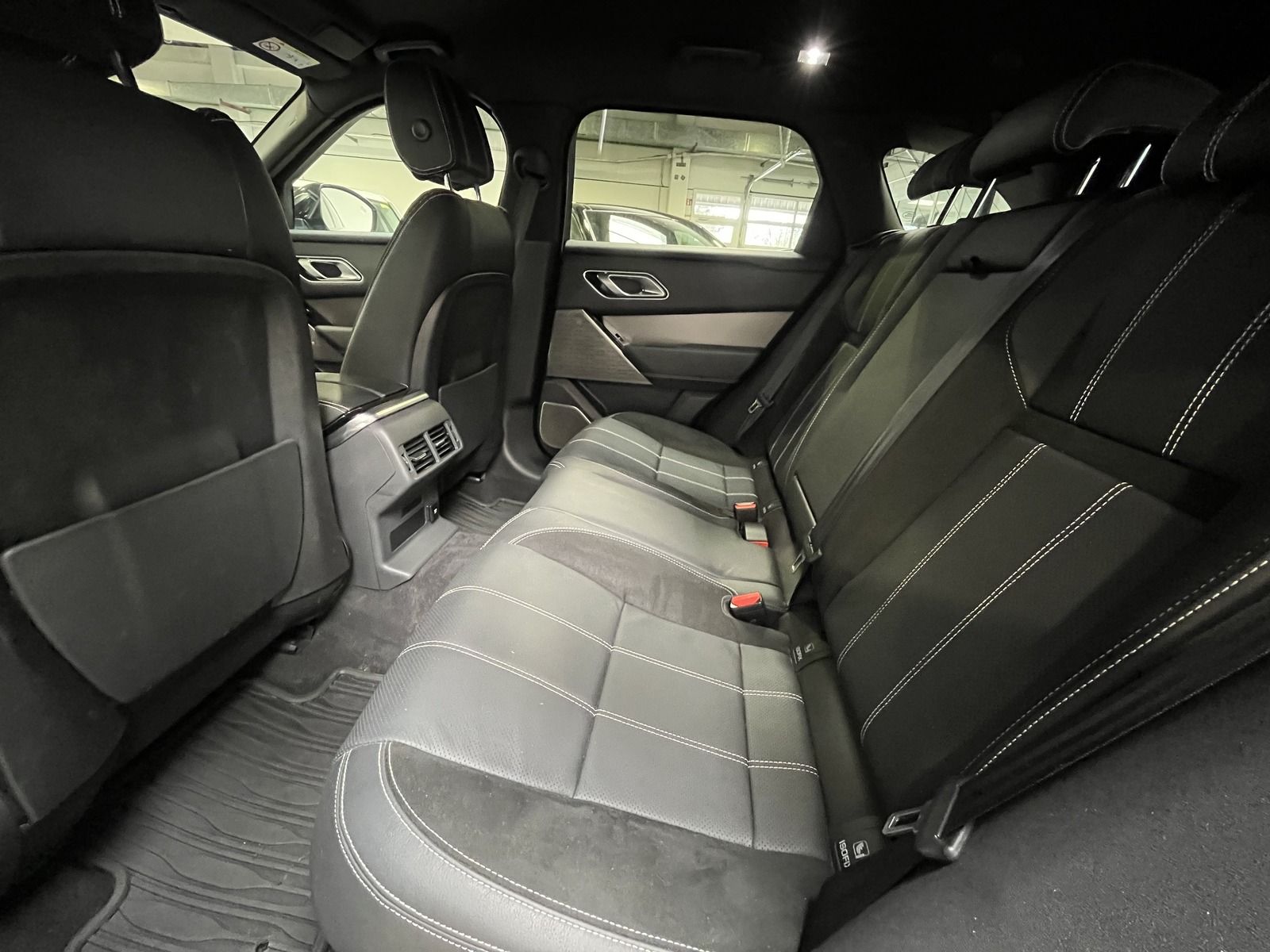 Range Rover Velar - Samsaru's Car Outlet