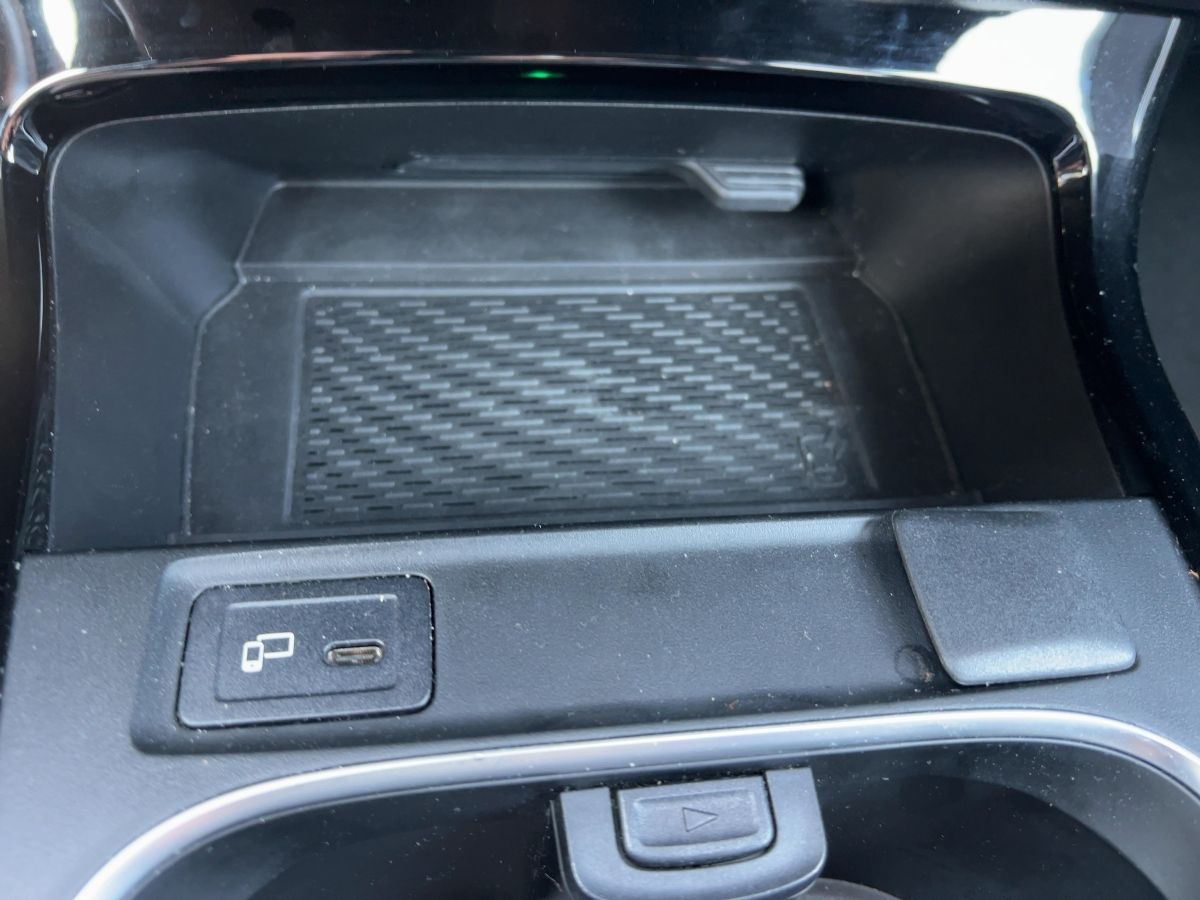 Mercedes-Benz A 180 AMG Line - Samsaru's Car Outlet