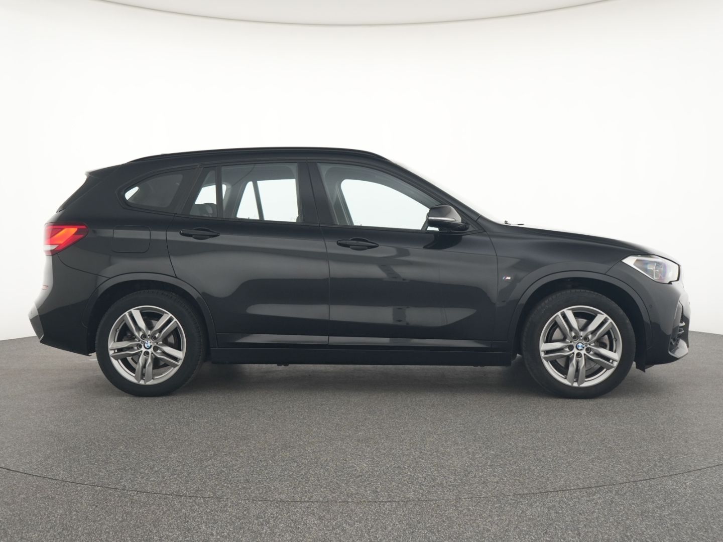 BMW X1 25e xDrive M Sport - Samsaru's Car Outlet