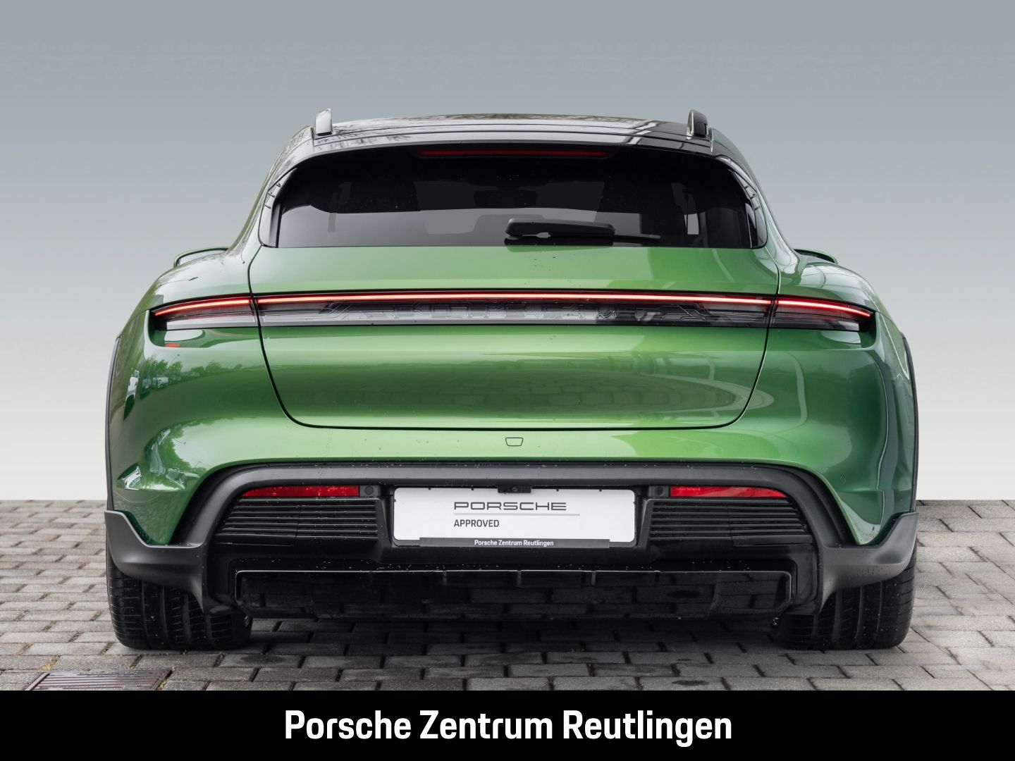 Porsche Taycan 4S Cross Turismo Burmester Surround-View