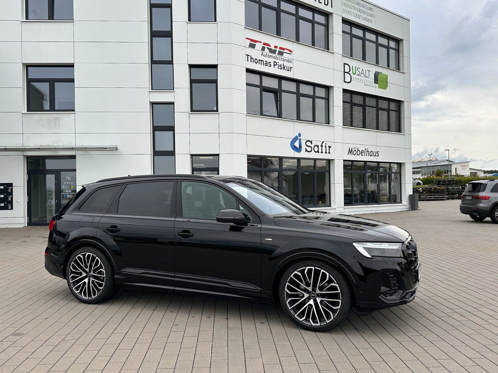 Audi Q7 50 TDI S line +AHK+STANDHEIZUNG+PANO+B&O