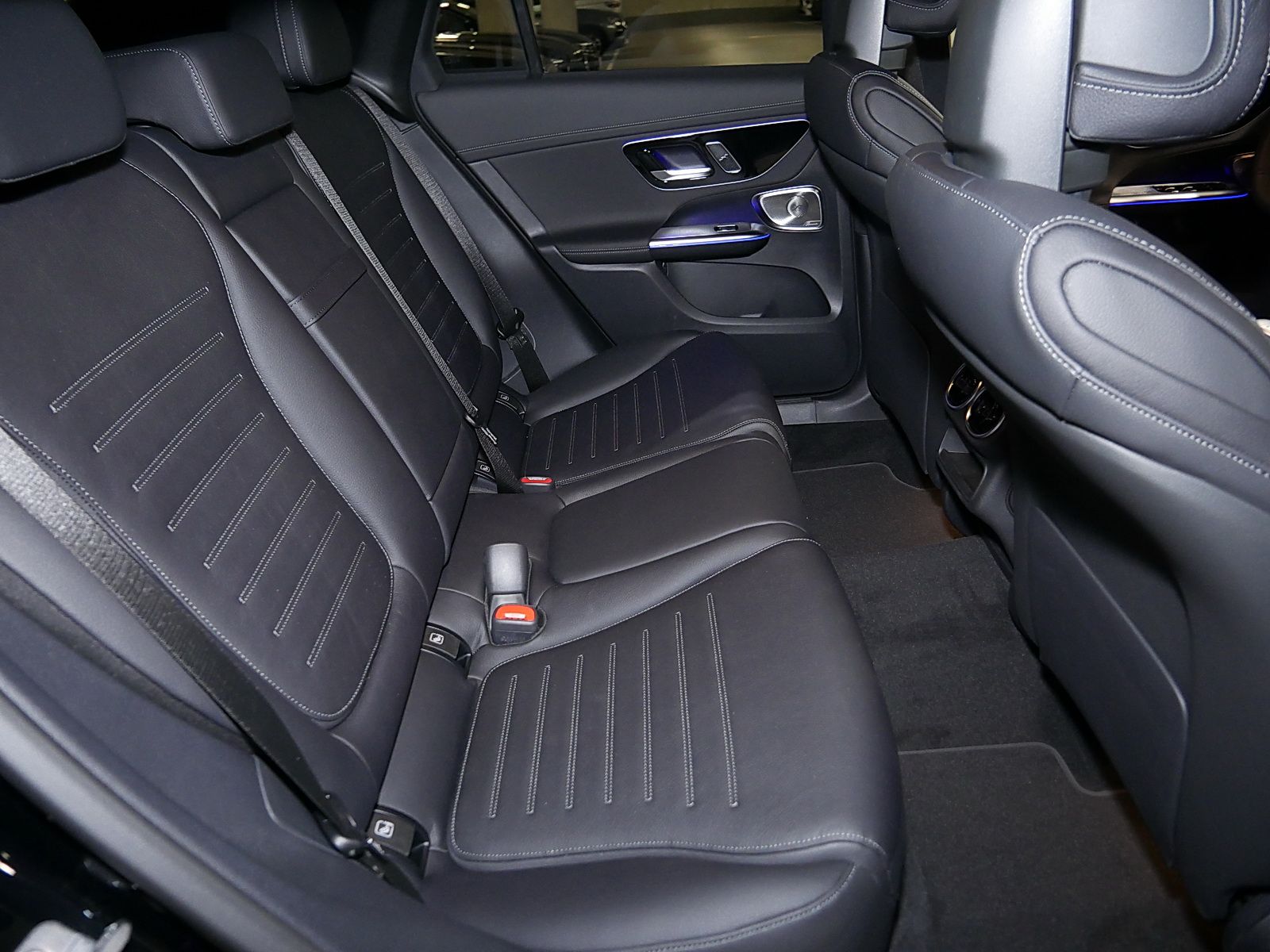 Mercedes-Benz GLC 450 d 4MATIC Coupé AMG MBUX Burm Ambiente