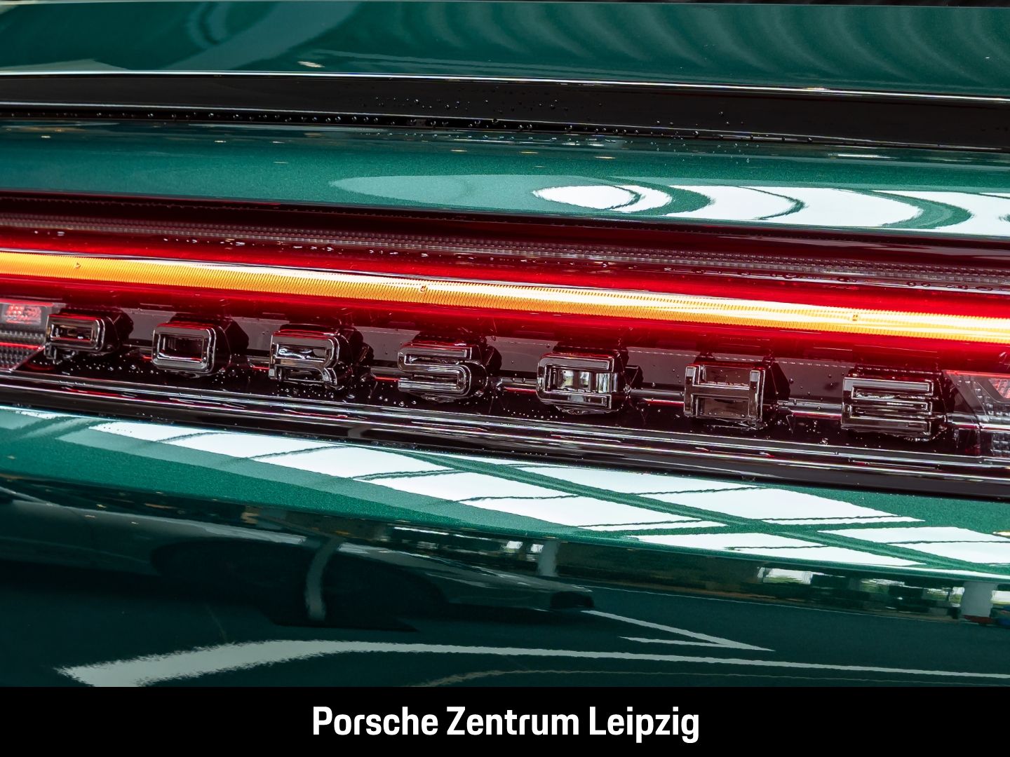 Porsche Cayenne Coupe FnW Racinggrün Luft 22Zoll SportDe