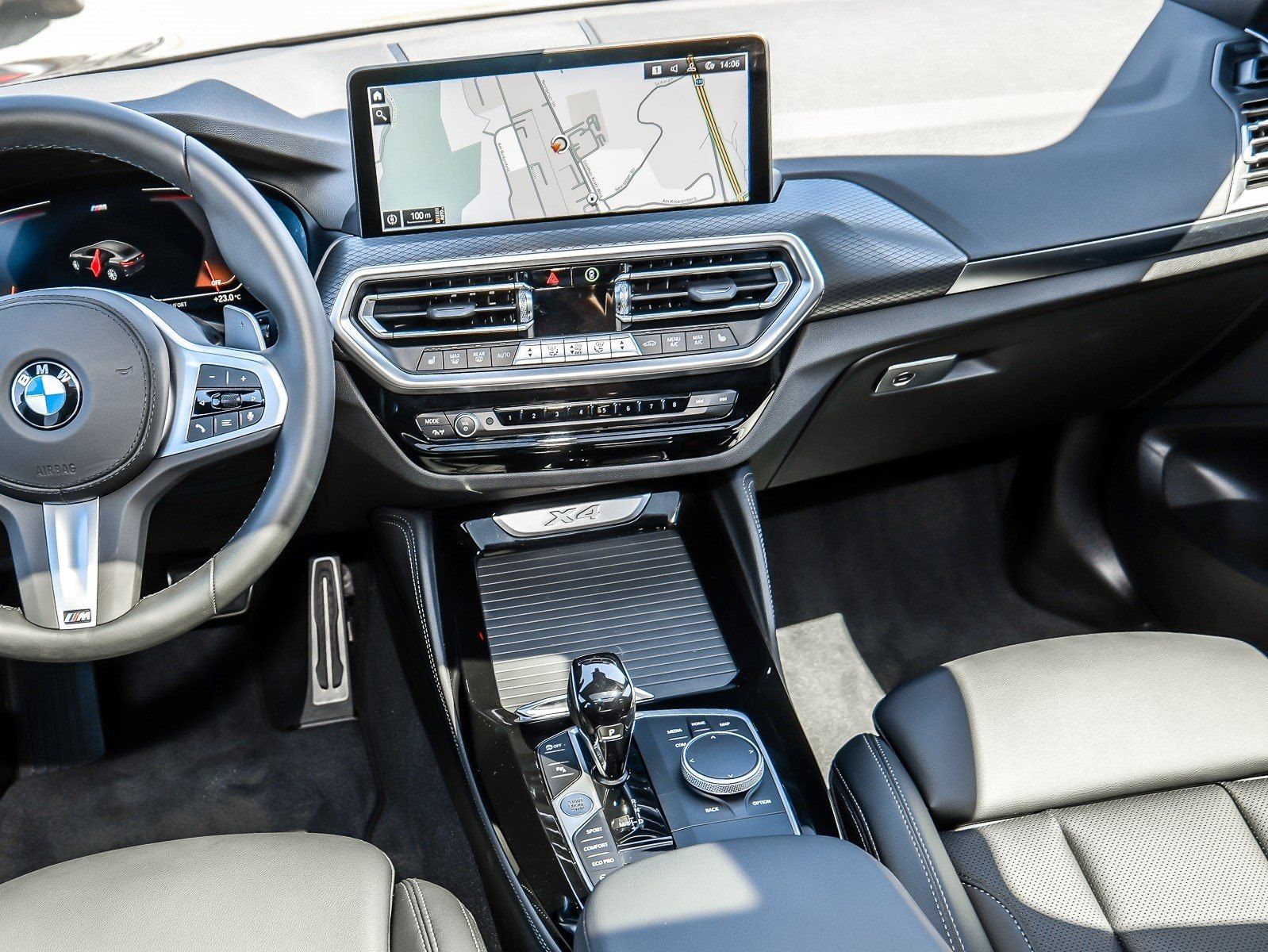 BMW X4 xDrive30d M Sport PANO ACC AHK RFK NAVI LED