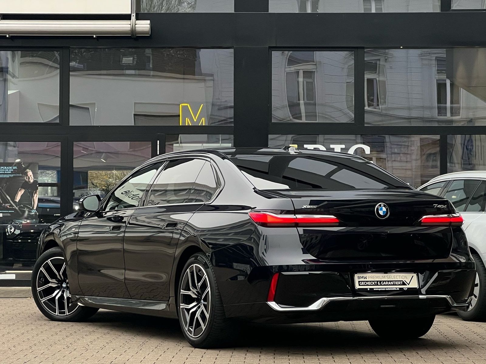 BMW 740d xDrive M Sport SkyPano DA/PA Prof Standhz.