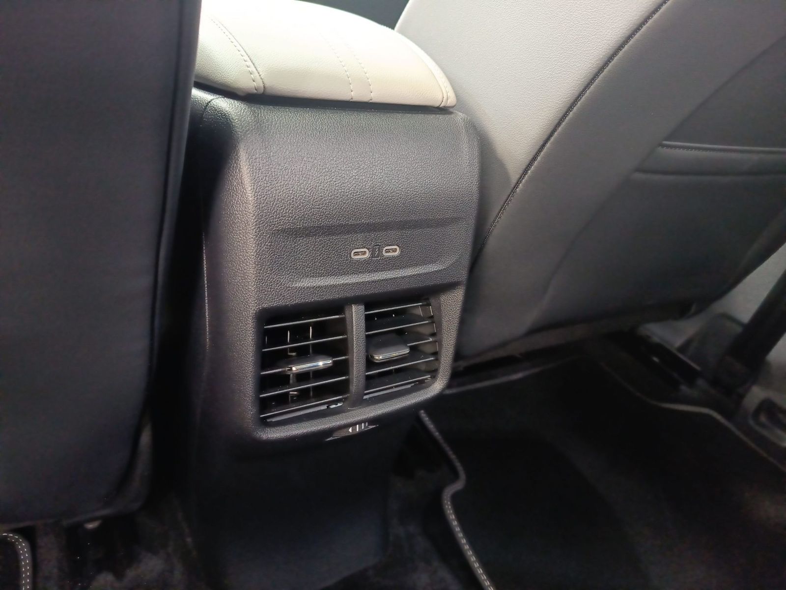Ford Explorer Dual-Elektromotor Ext.Range AWD 79kWh