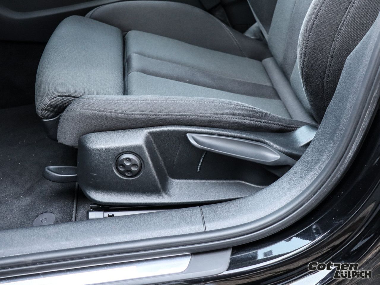 Audi A4 Avant 35 TDI advanced - Samsaru's Car Outlet