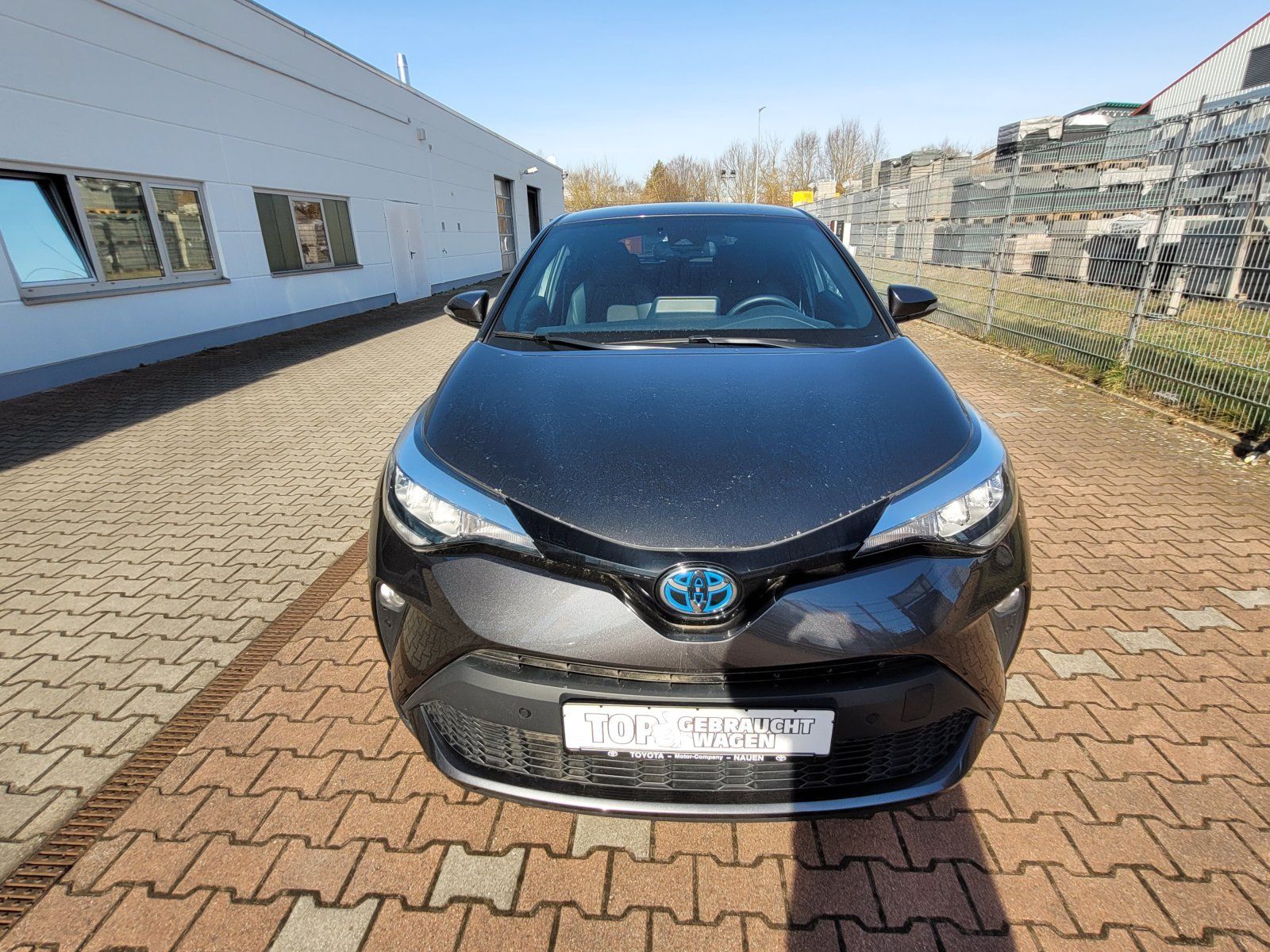 Toyota C-HR Hybrid Team D - Samsaru's Car Outlet