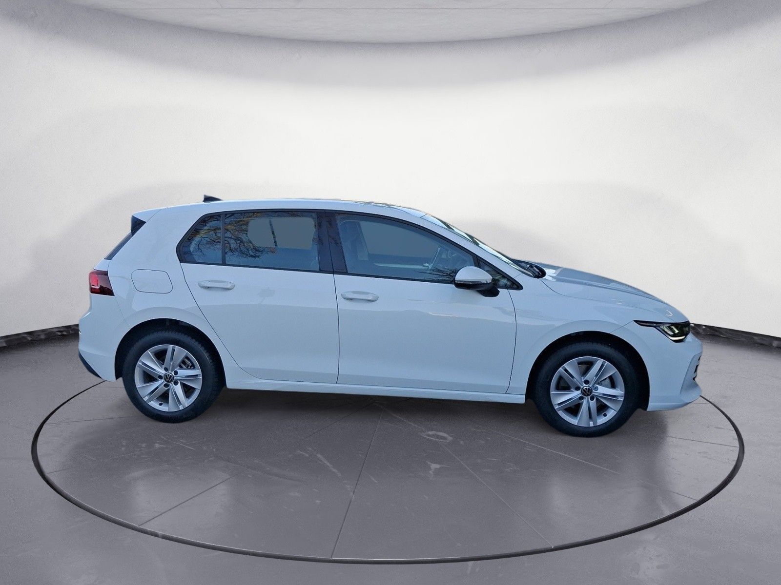 Volkswagen Golf 1.5 eTSI DSG Life #Head-Up #LED #App-Connec