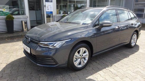Volkswagen Golf VIII Variant 1.5 eTSI Life DSG - Samsaru's Car Outlet