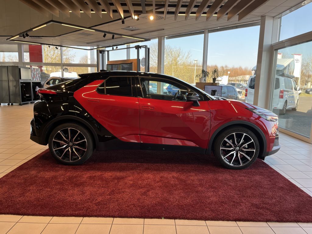 Toyota C-HR 2.0 Hybrid AWD GR SPORT - Samsaru's Car Outlet