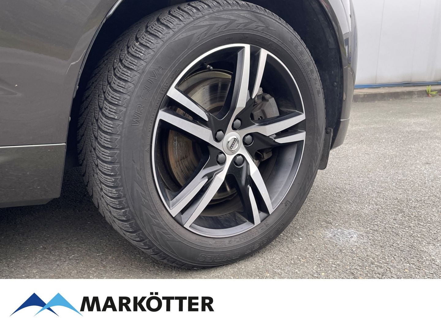 Volvo XC60 T6 AWD Recharge R Design - Samsaru's Car Outlet