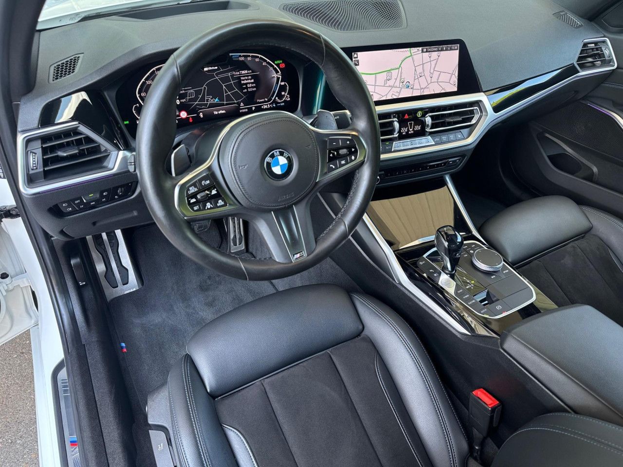 BMW 330e M Sport - Samsaru's Car Outlet