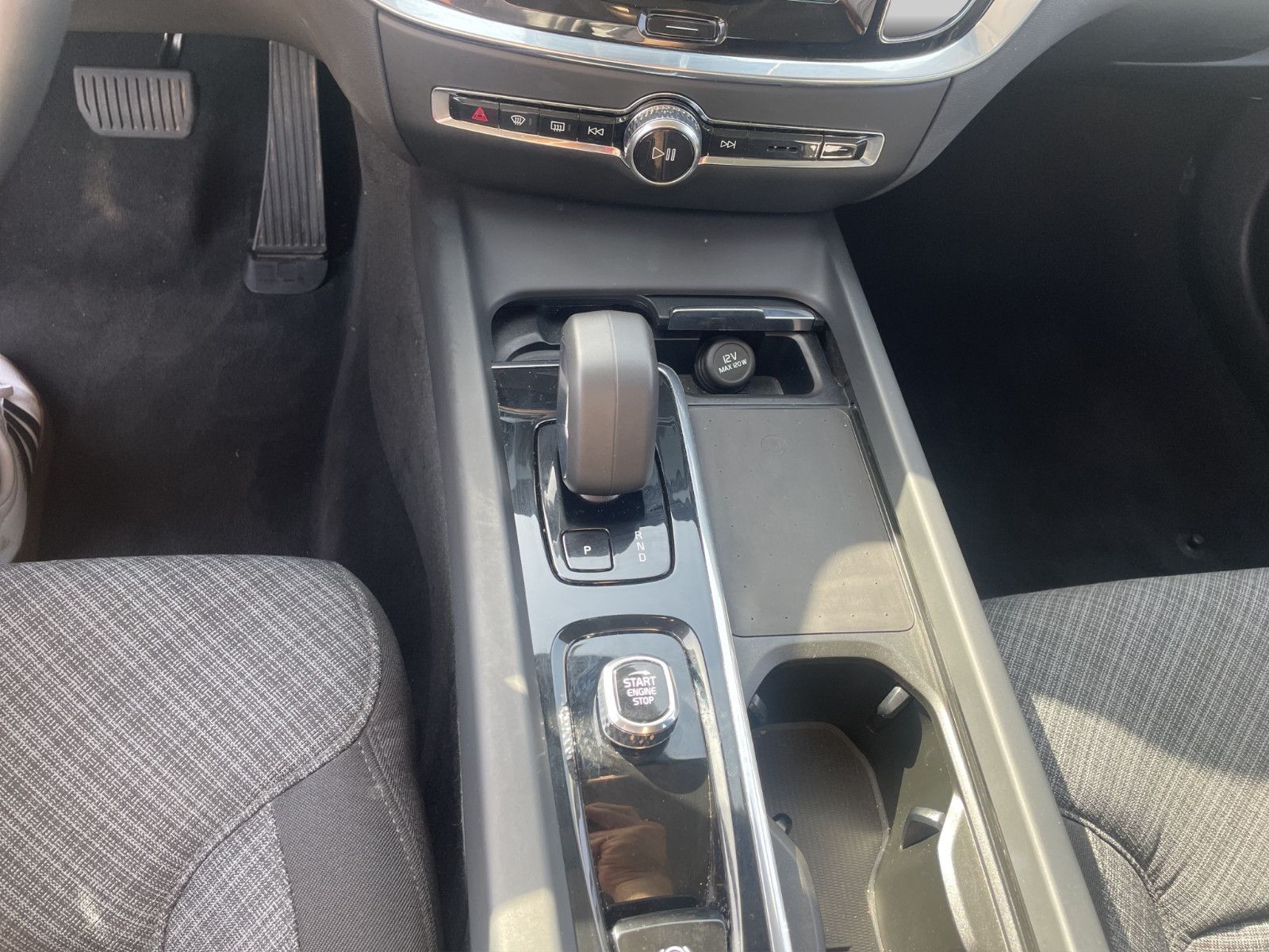 Volvo S60 Lim. Plus Dark LED*CAM*Navi*Shzg