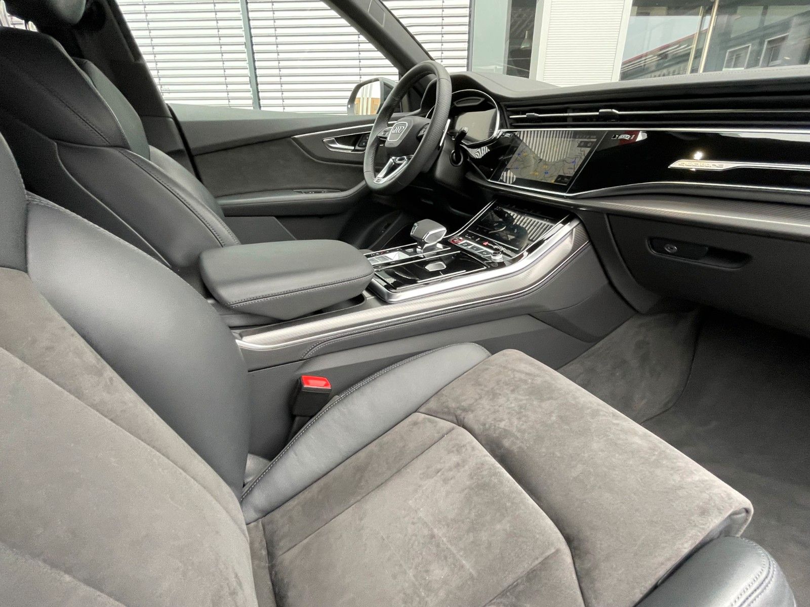 Audi RS Q8 4.0 TFSI qu. BLACK MATRIX DYNAMIK HUD PANO