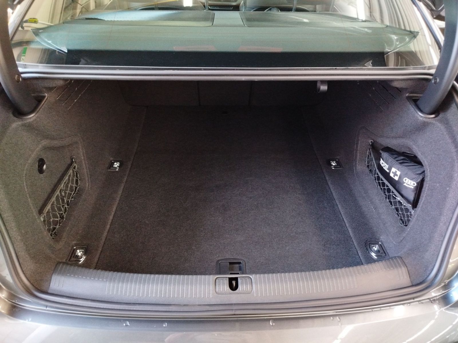 Audi A4 40 TFSI S tronic S line - Samsaru's Car Outlet
