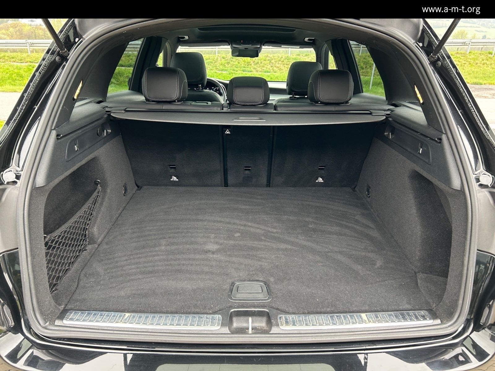 Mercedes-Benz GLC 300d AMG 4M AMG*AHK*Pano*LED*Navi