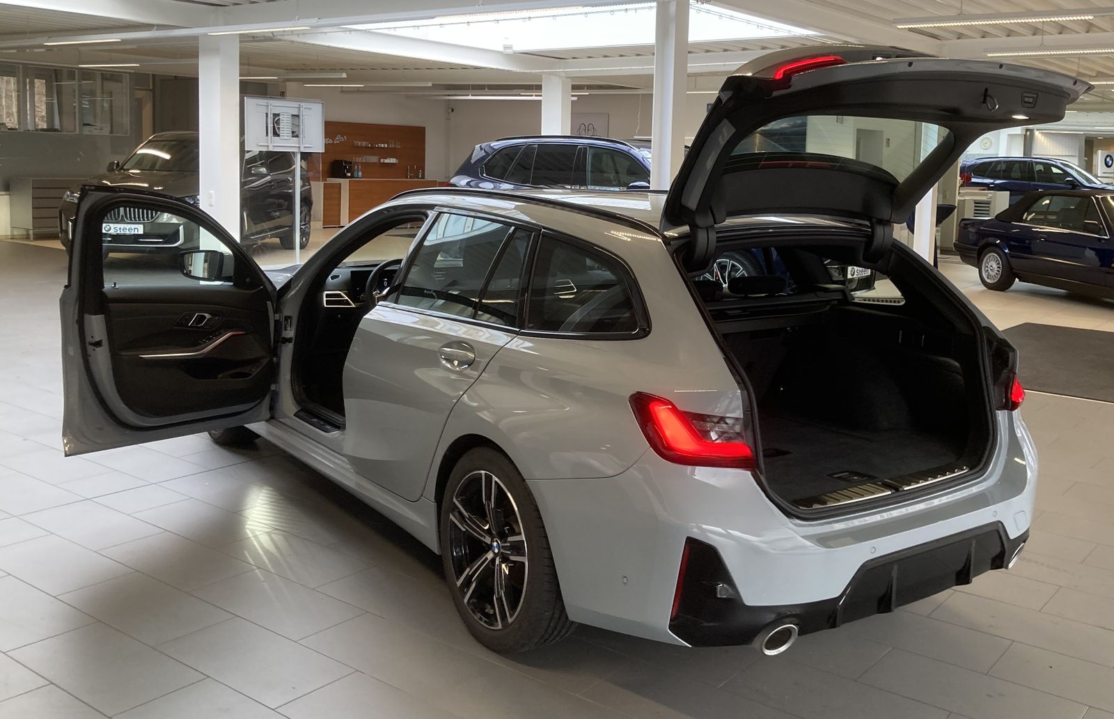 BMW 320i Touring Aut.