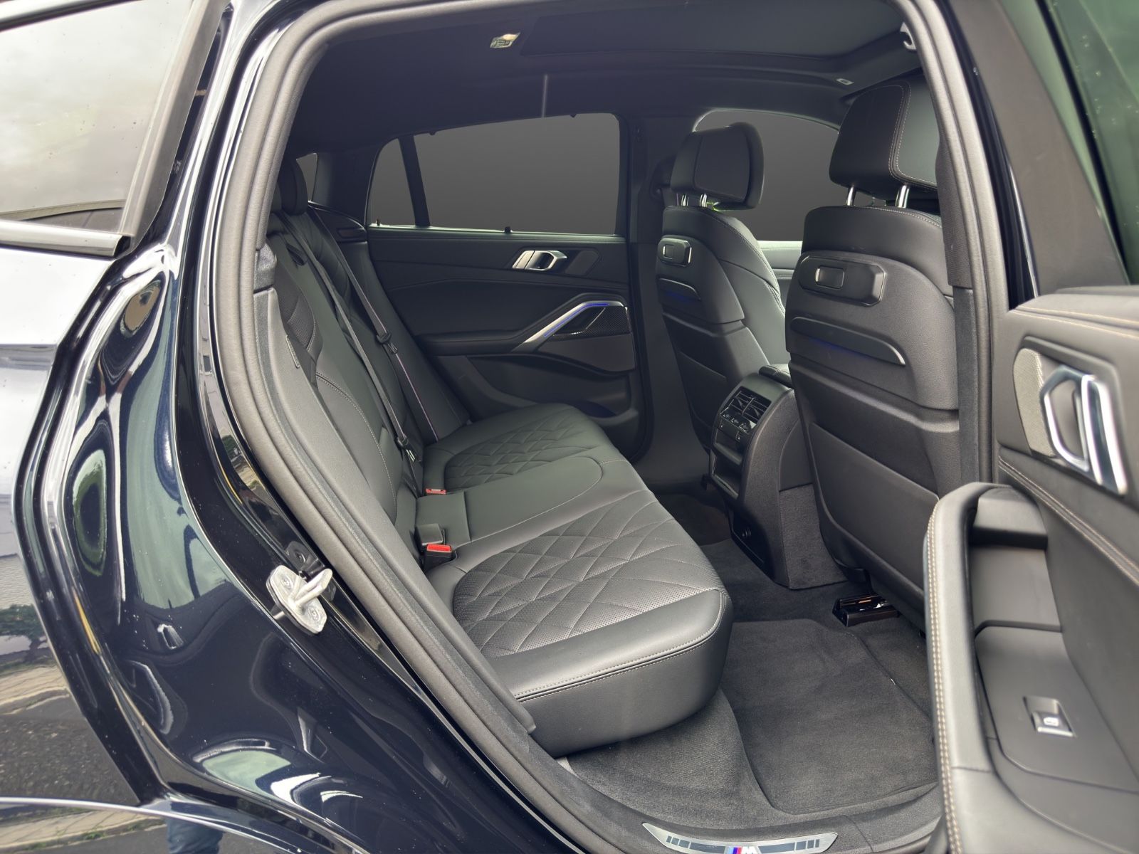 BMW X6 xDrive30d | M-Sport Pro| LED| Sky| H&K| Luft