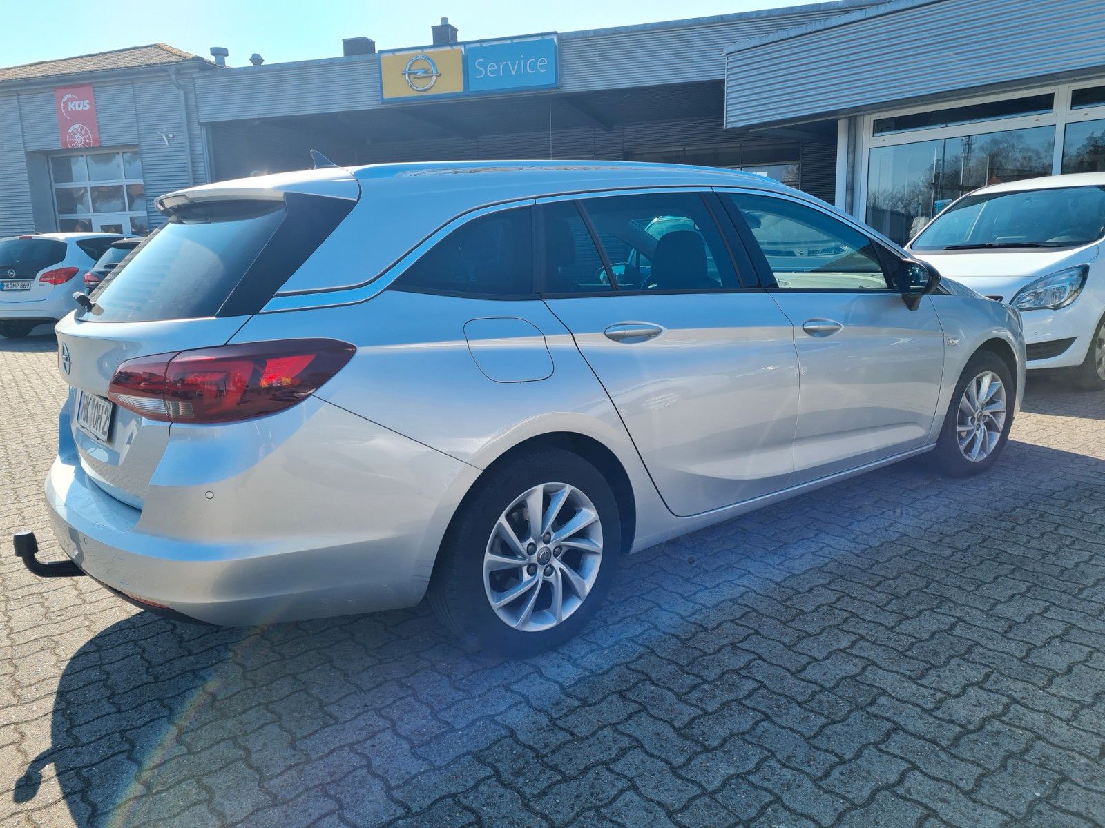 Opel Astra Sports Tourer - Samsaru's Car Outlet