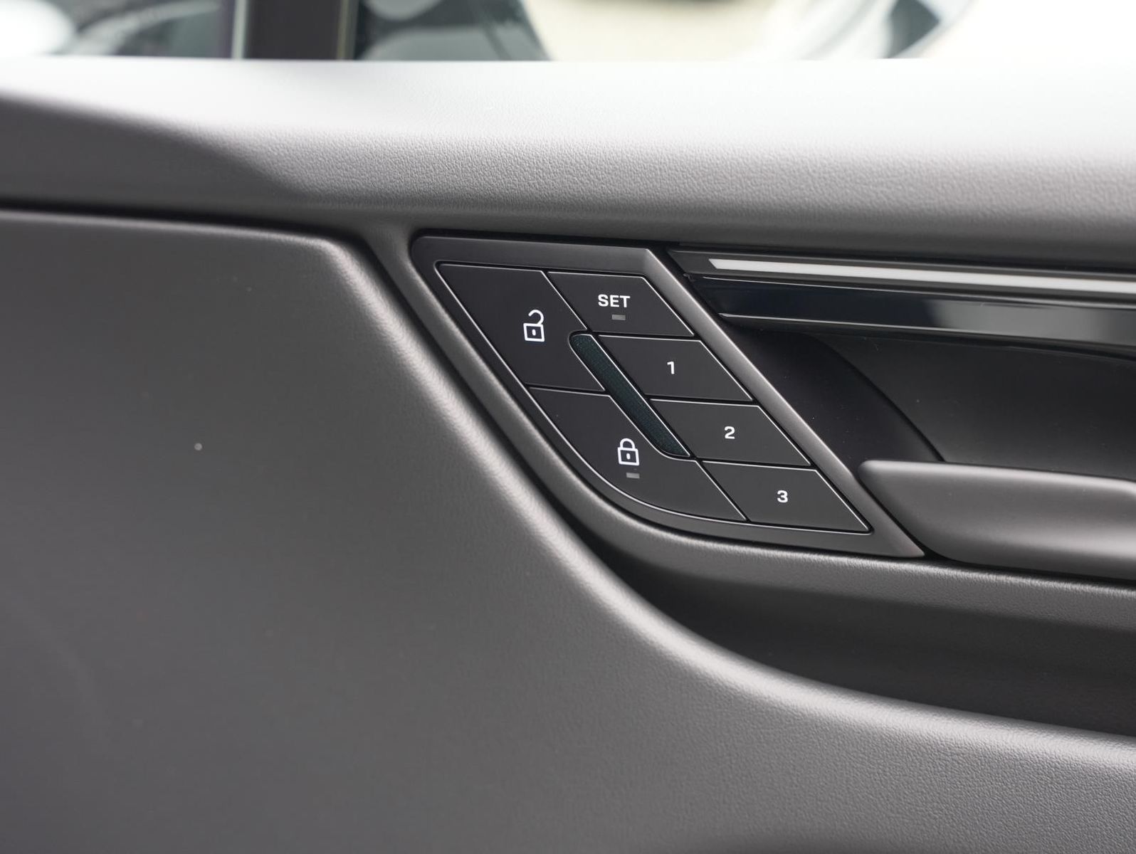 Porsche Macan 4S - Samsaru's Car Outlet