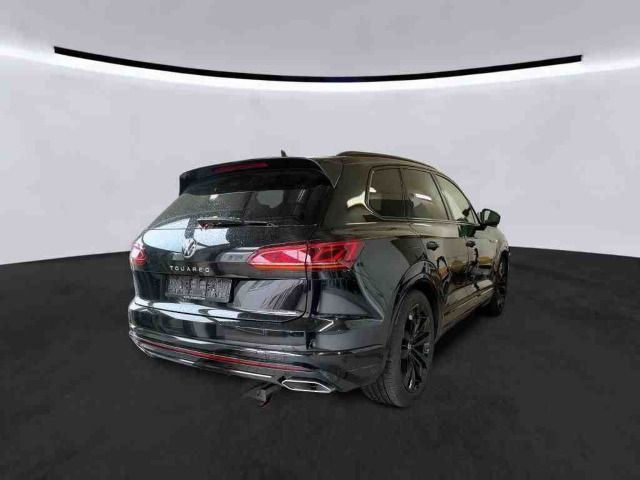 Volkswagen Touareg 3.0 TDI 4M R-Line - Samsaru's Car Outlet