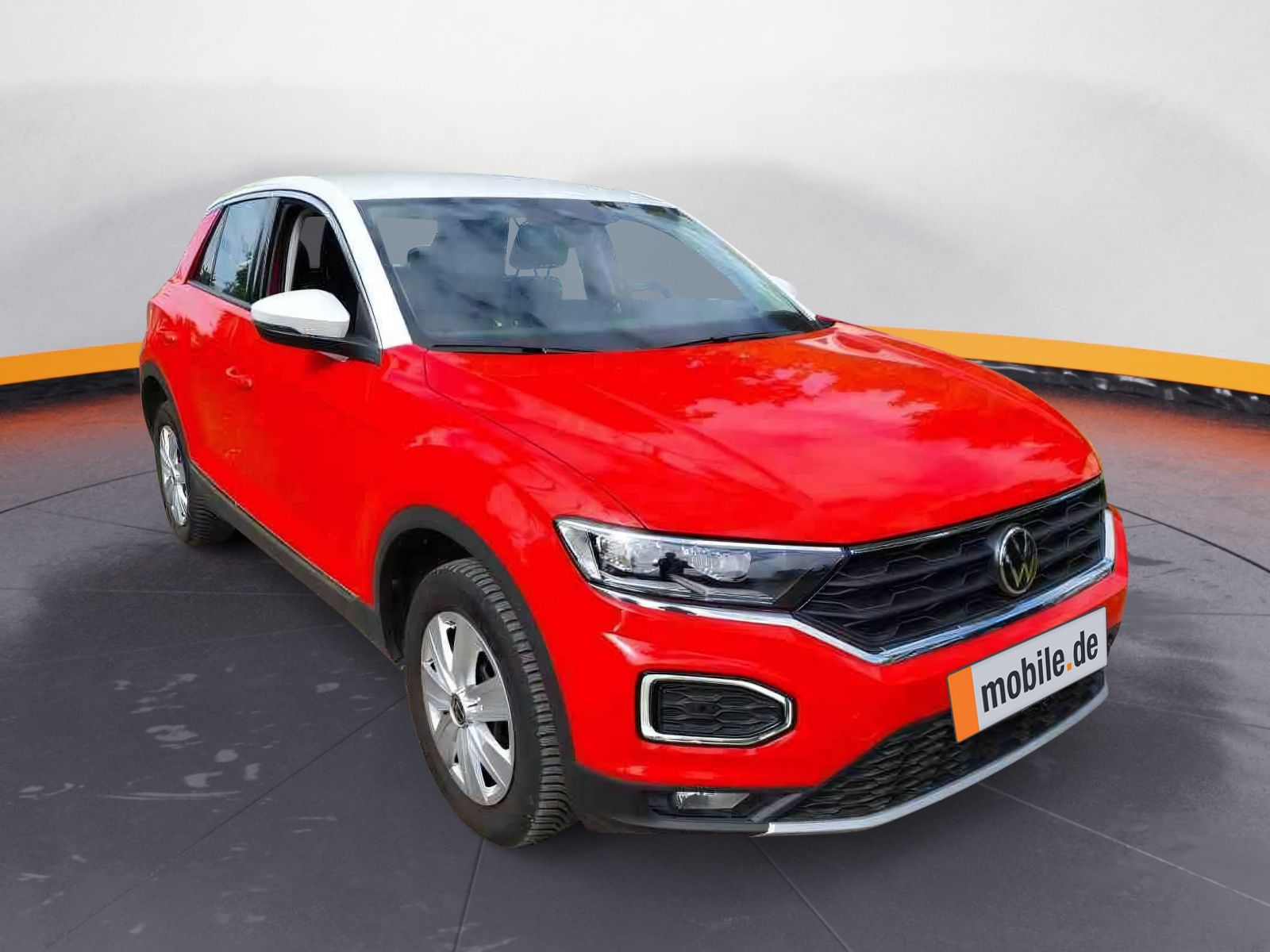 Volkswagen T-Roc 1.0 TSI Style - Samsaru's Car Outlet
