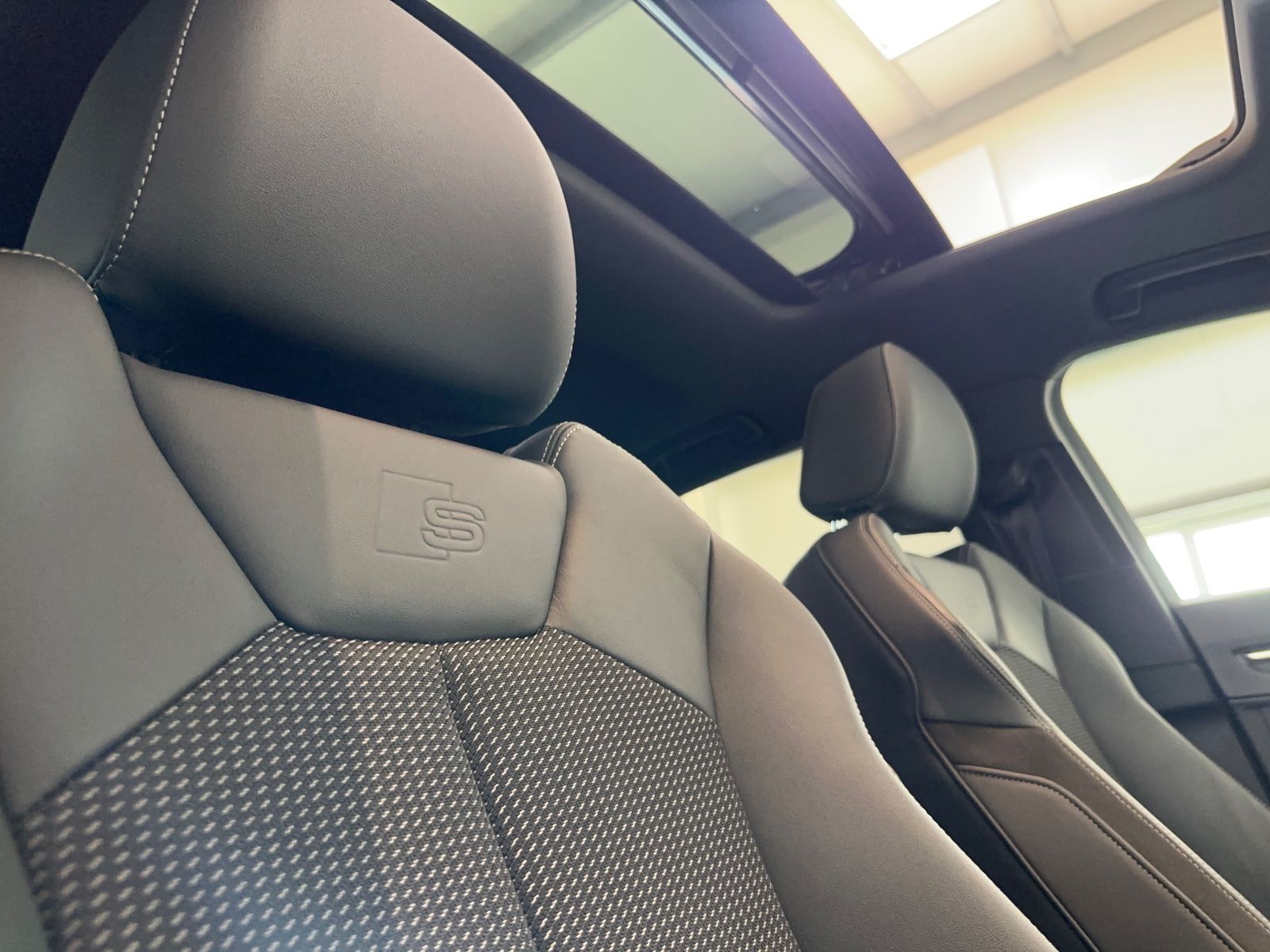Audi Q3 Sportback 45 TFSI quattro S line - Samsaru's Car Outlet