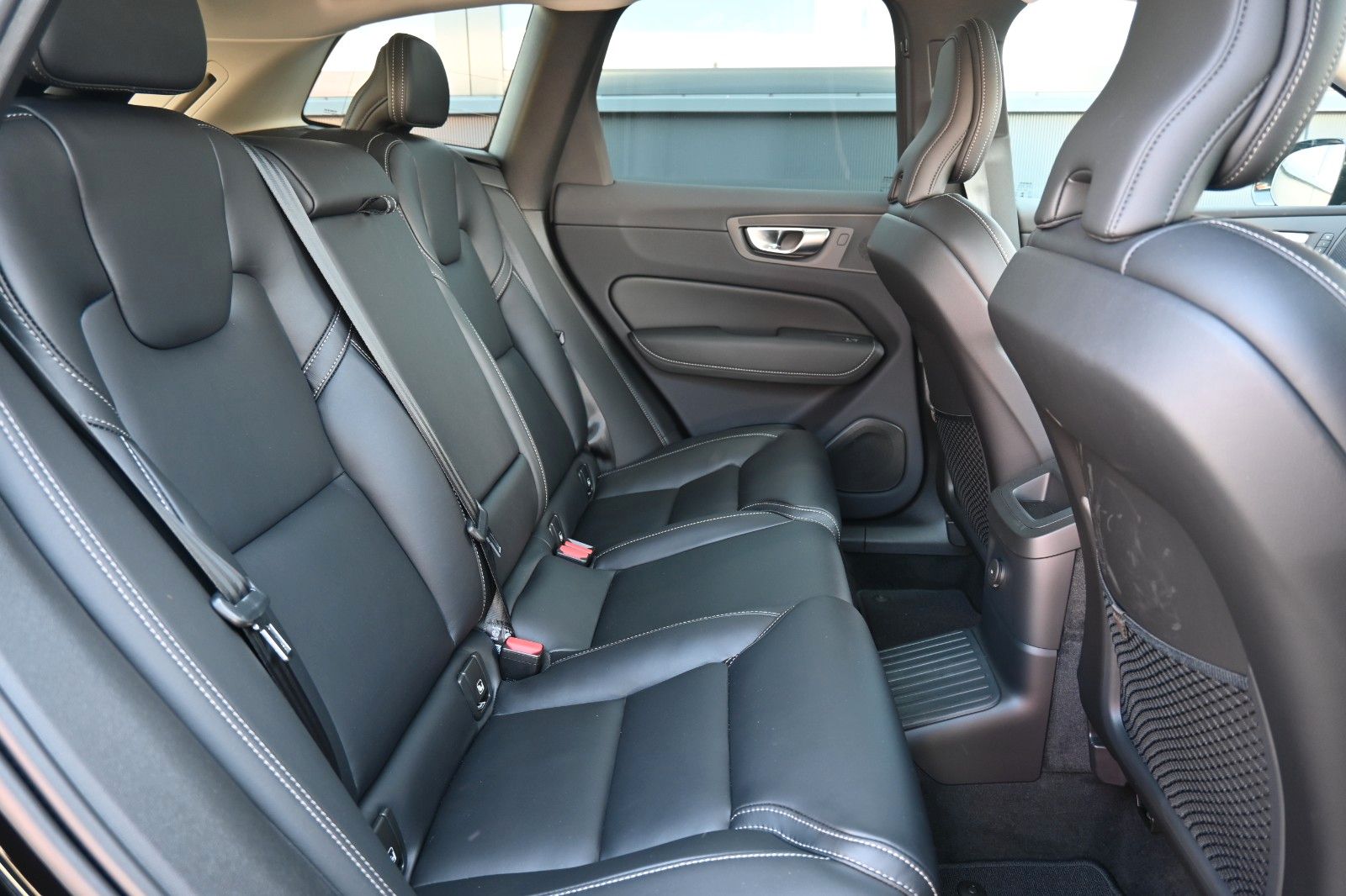 Volvo XC60 T6 AWD RC Plus Bright*PANO*360*Luft*H&K*ACC