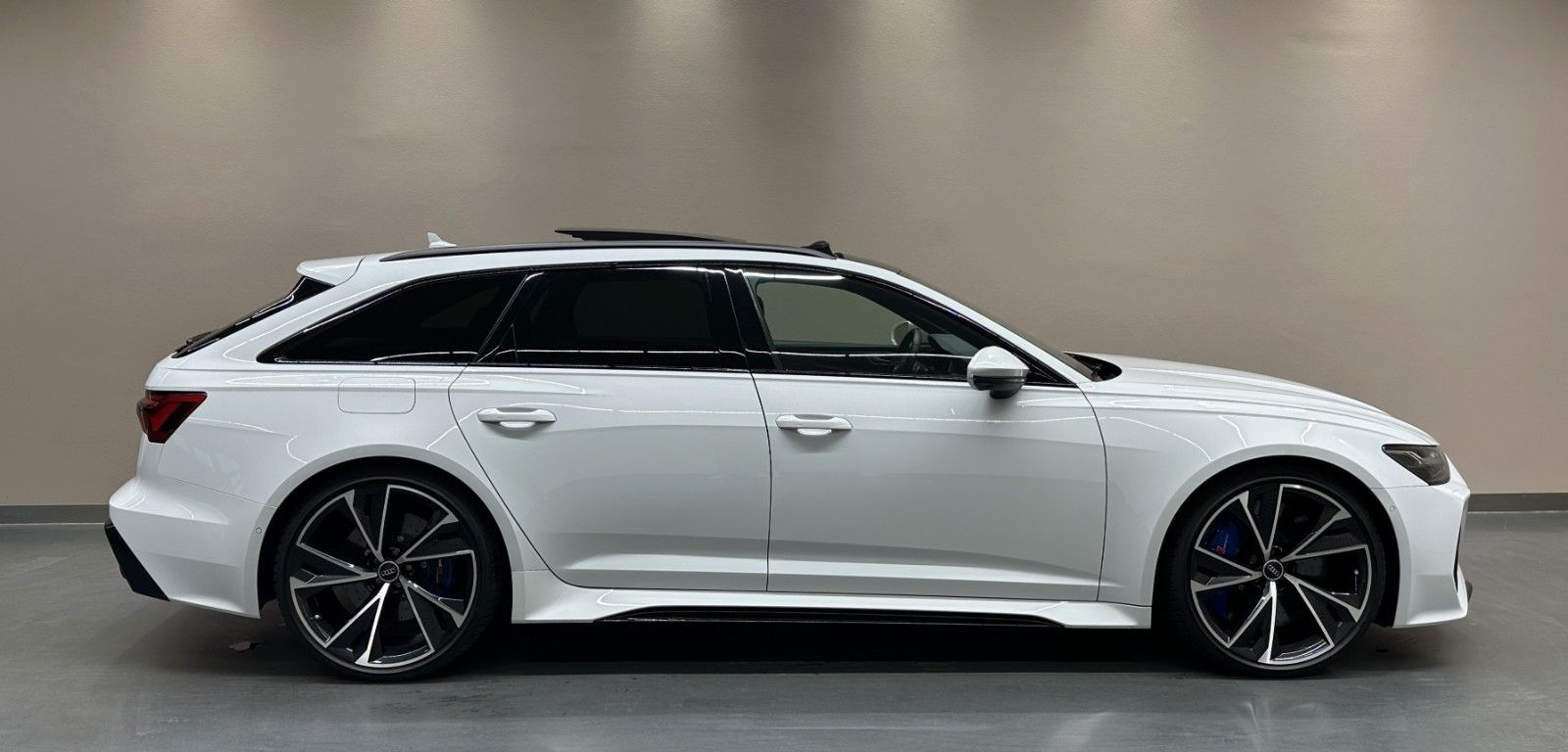 Audi RS6 Avant 4.0 TFSI quattro *1.HAND*KERAMIK*PANO*