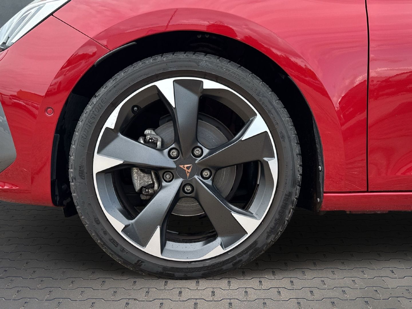 Cupra Leon Sportstourer 1.5 eTSI - Samsaru's Car Outlet