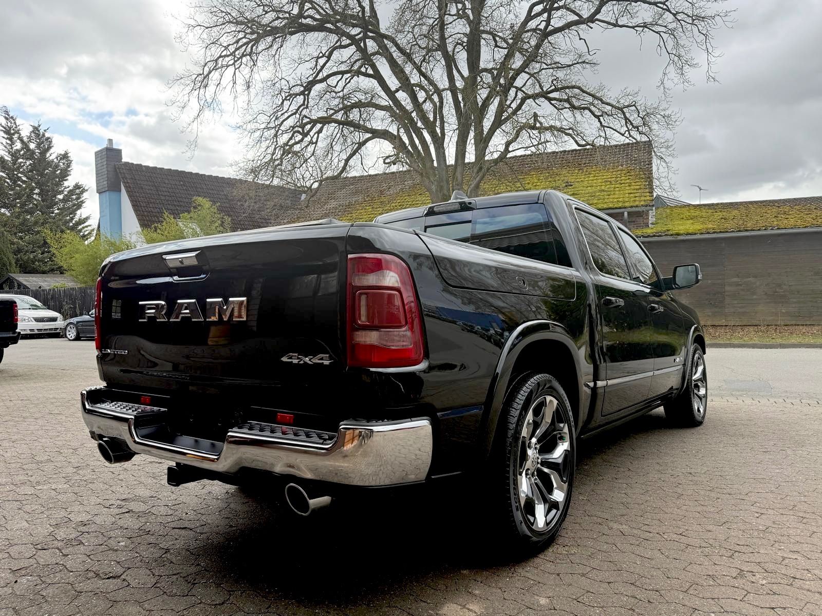 Dodge CLEAN-CARFAX*LIMITED*LUFT*AHK*RAMBOX*360°KAMERA*