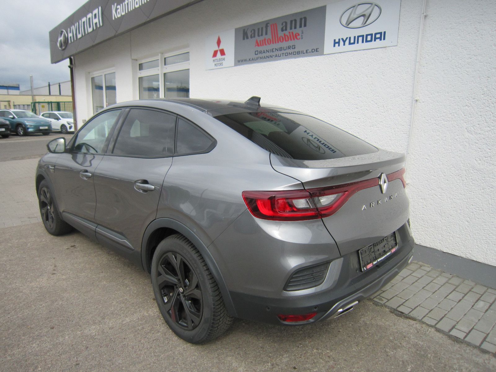 Renault Arkana 1.3 TCe R.S. Line - Samsaru's Car Outlet
