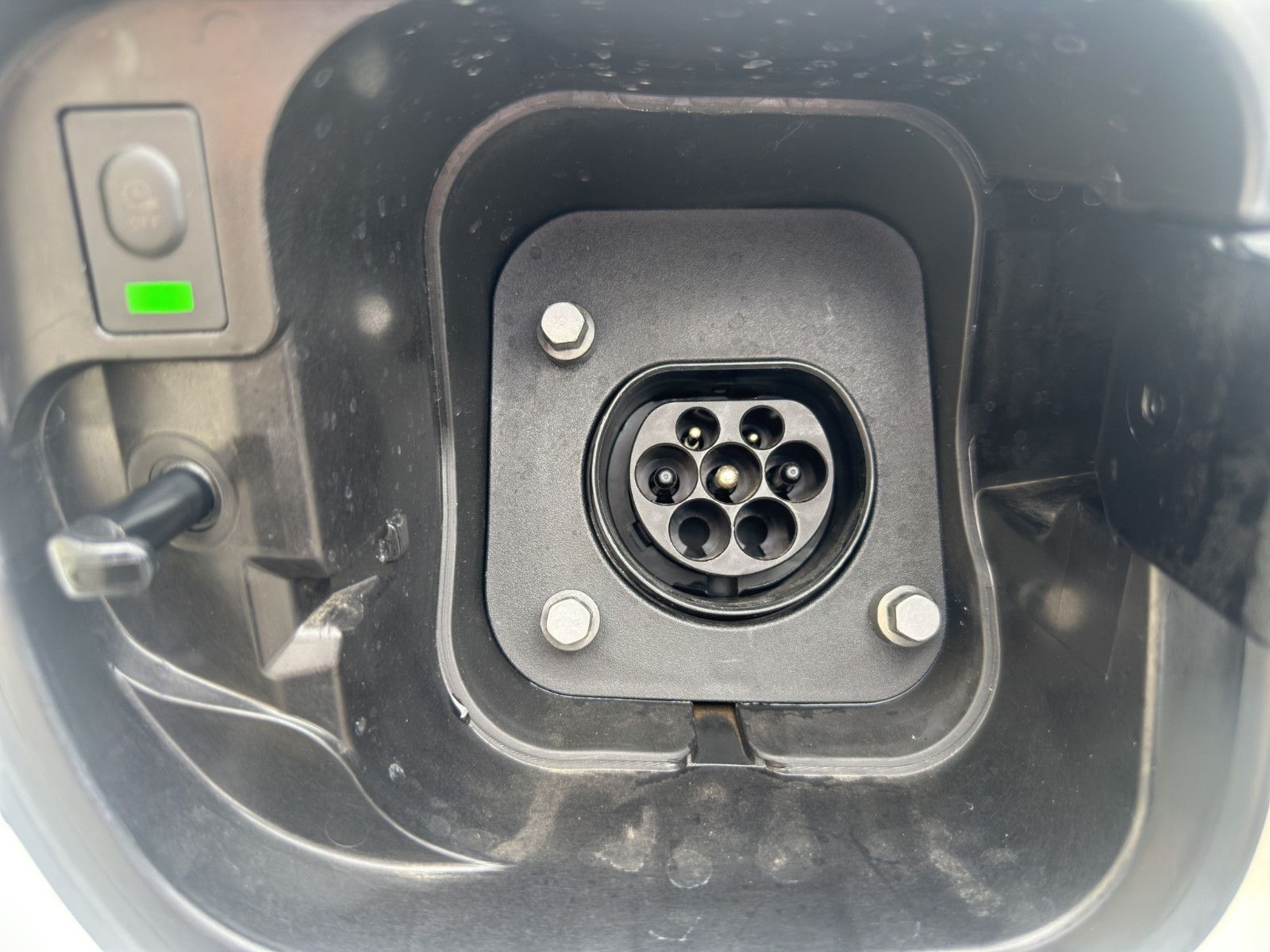 Hyundai SANTA FE 1.6 T-GDI PHEV BLACKLINE - Samsaru's Car Outlet
