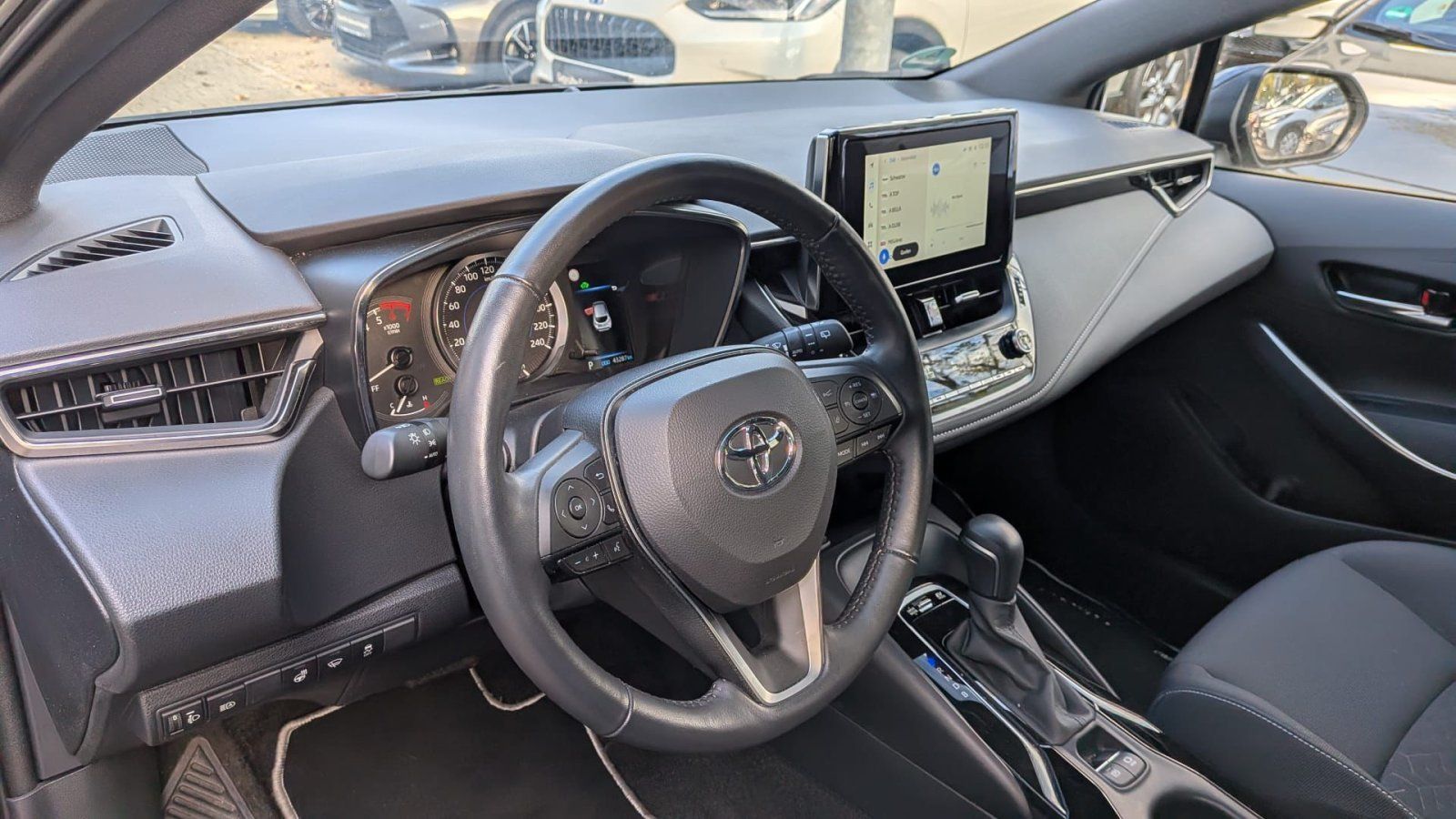 Toyota Corolla 1.8l Hybrid  Business Edition *Einparkse