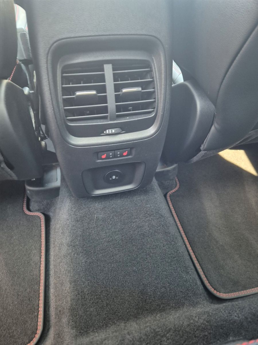 Ford Kuga ST-Line X - Samsaru's Car Outlet