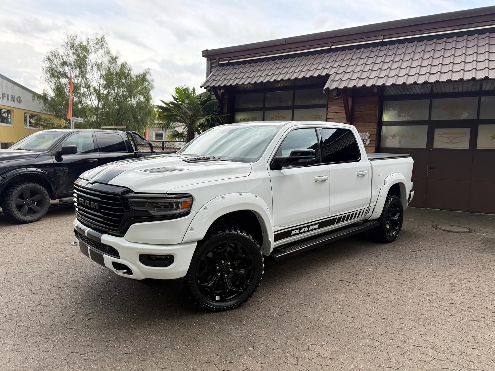 Dodge LONGHORN*4X4*DIGI-TACHO*12"RADIO*OFFROAD*AHK*NAV