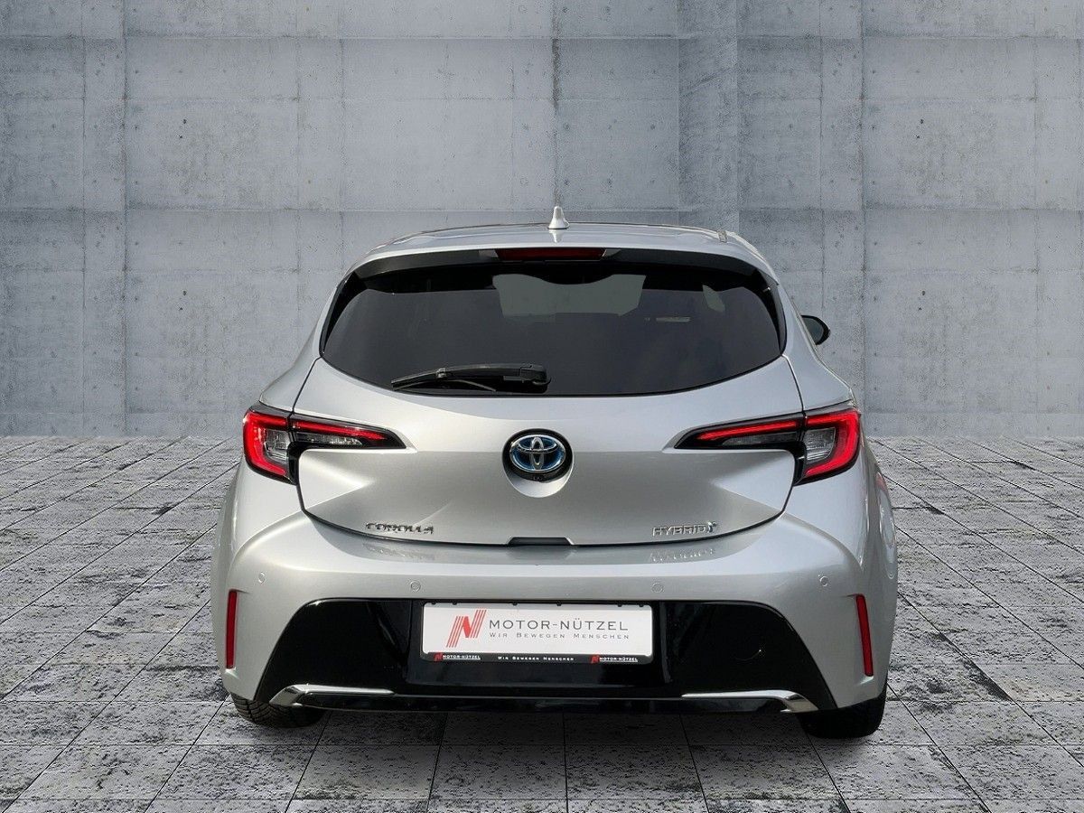 Toyota Corolla 1.8Hybrid TEAM D LED+NAV+ACC+SHZ+RFK+MFL