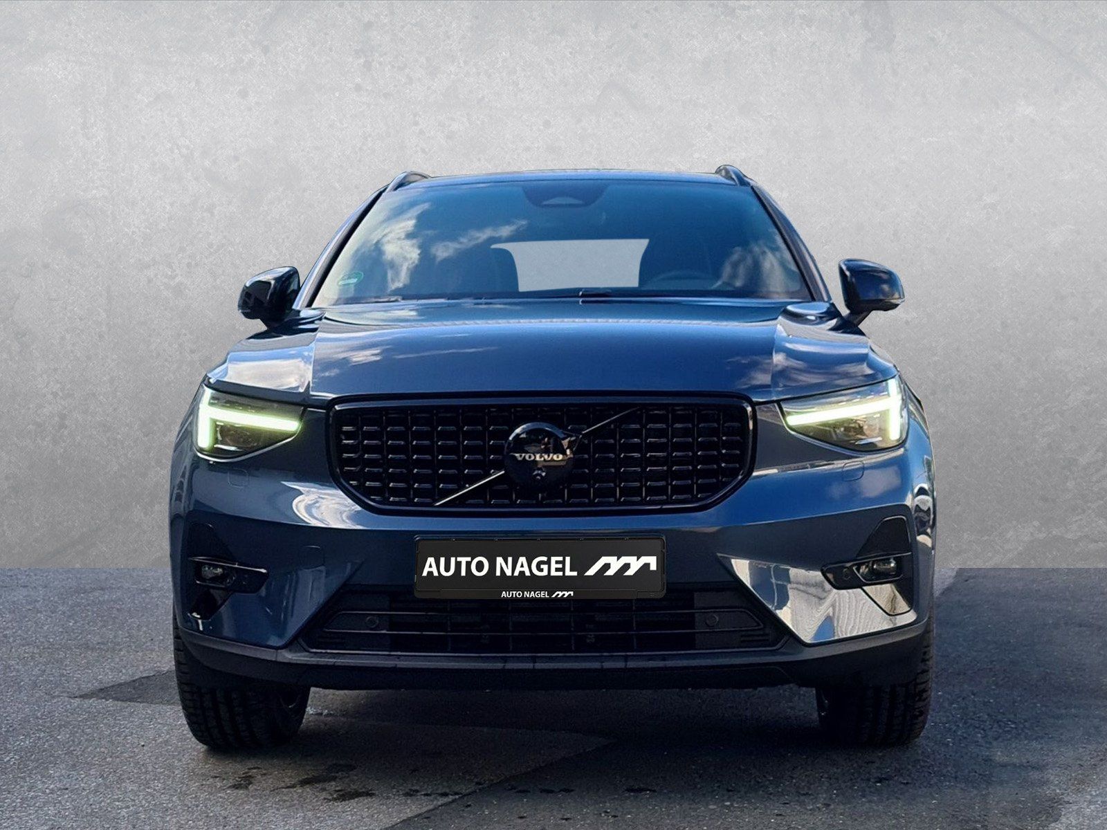 Volvo XC40 B3 Black Edition Ultra Standheizung AHK