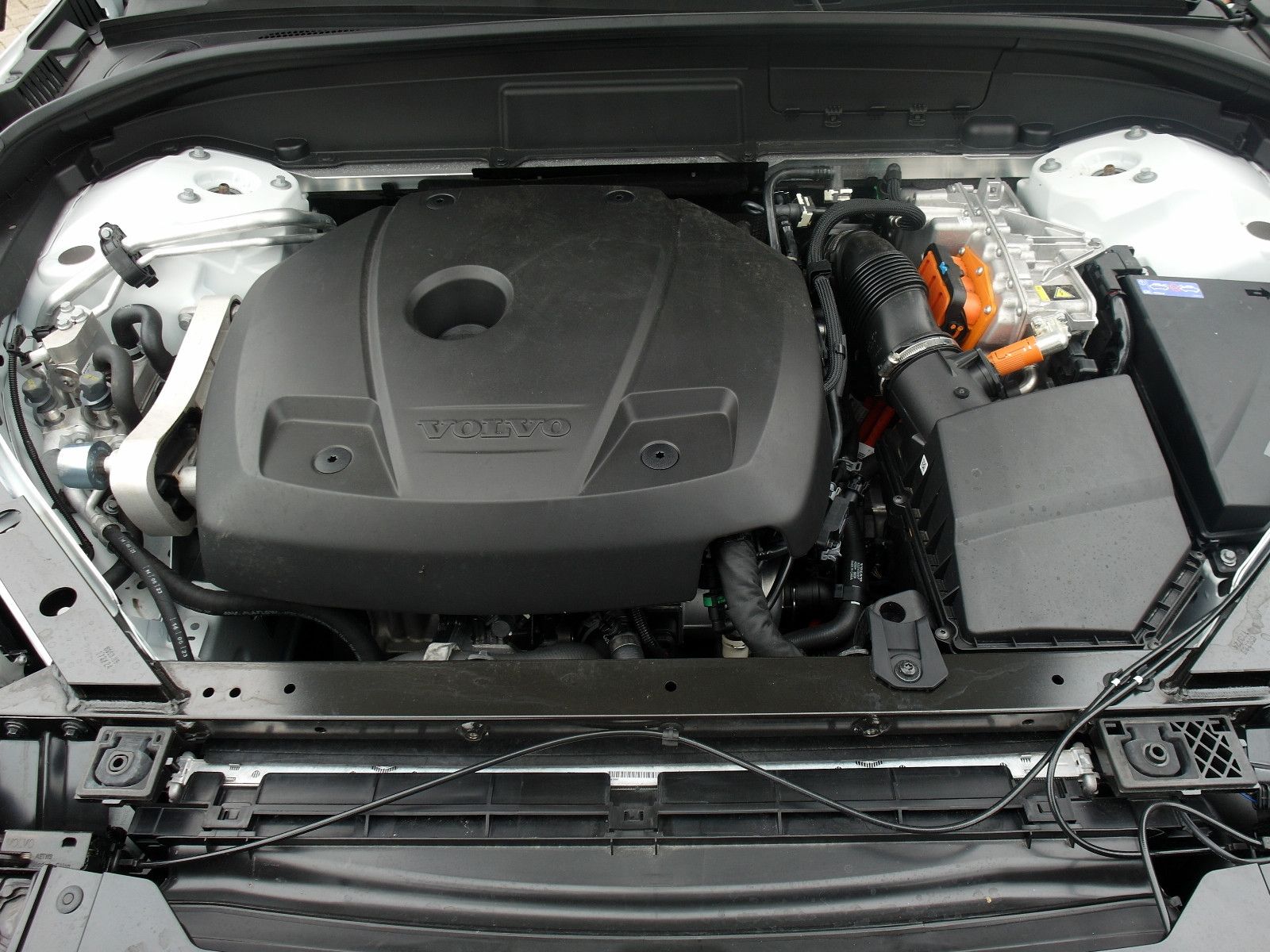 Volvo XC60 T6 AWD Plus Dark #volvocars #madebymerten